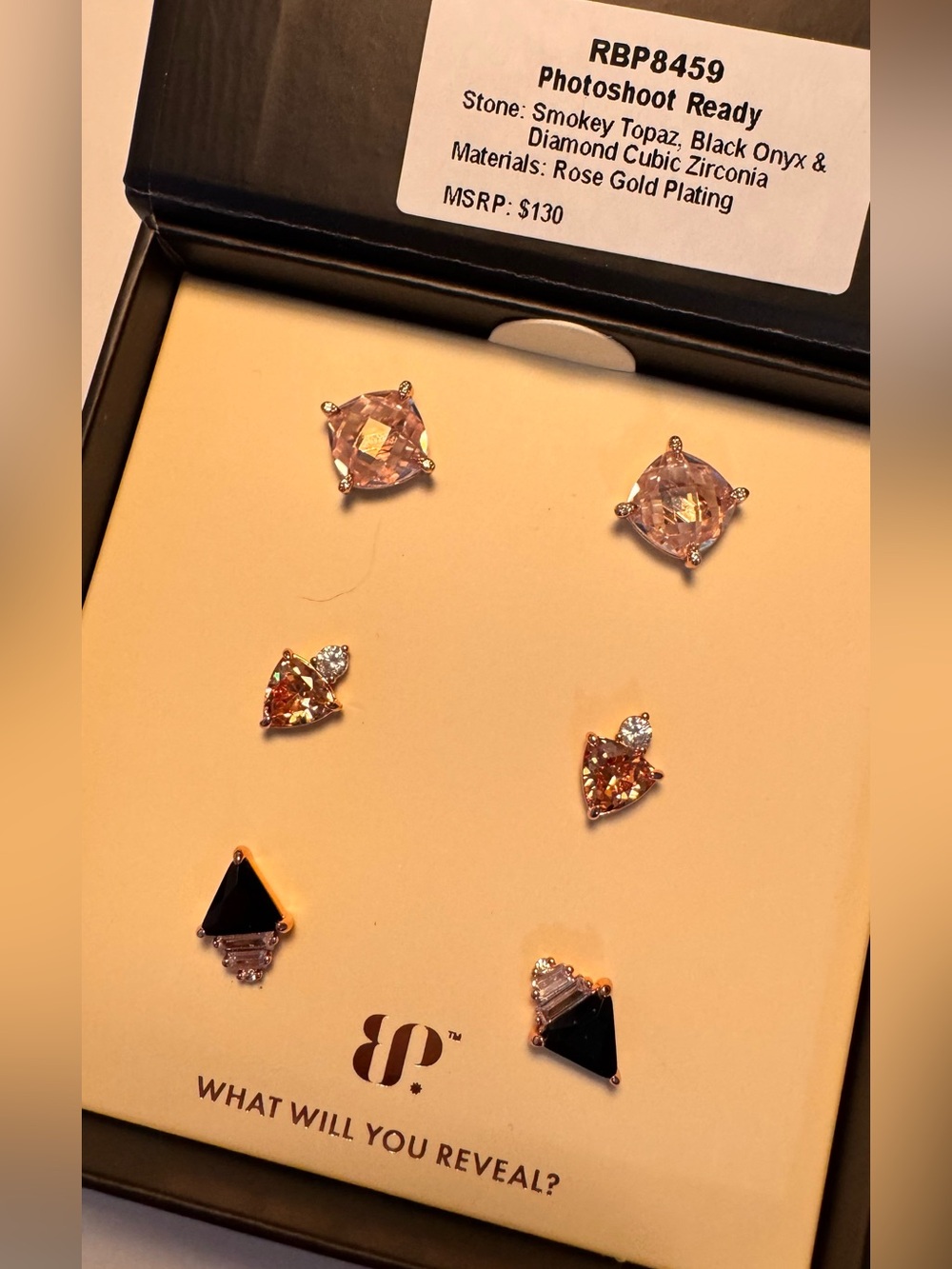 NWT Bomb Party Simply Studs ✨